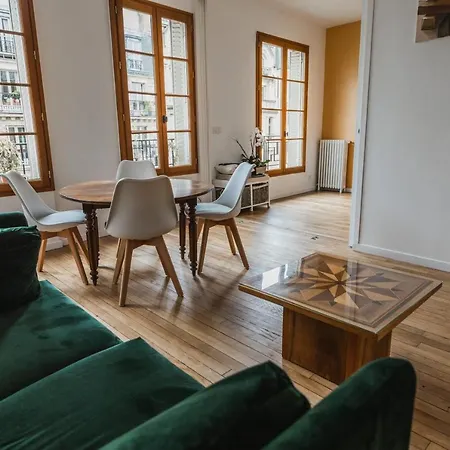 Brightness And Superb Design, Balcony Montparnasse París